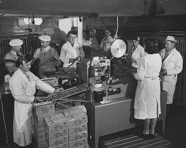 Image o Factory Assembly Line