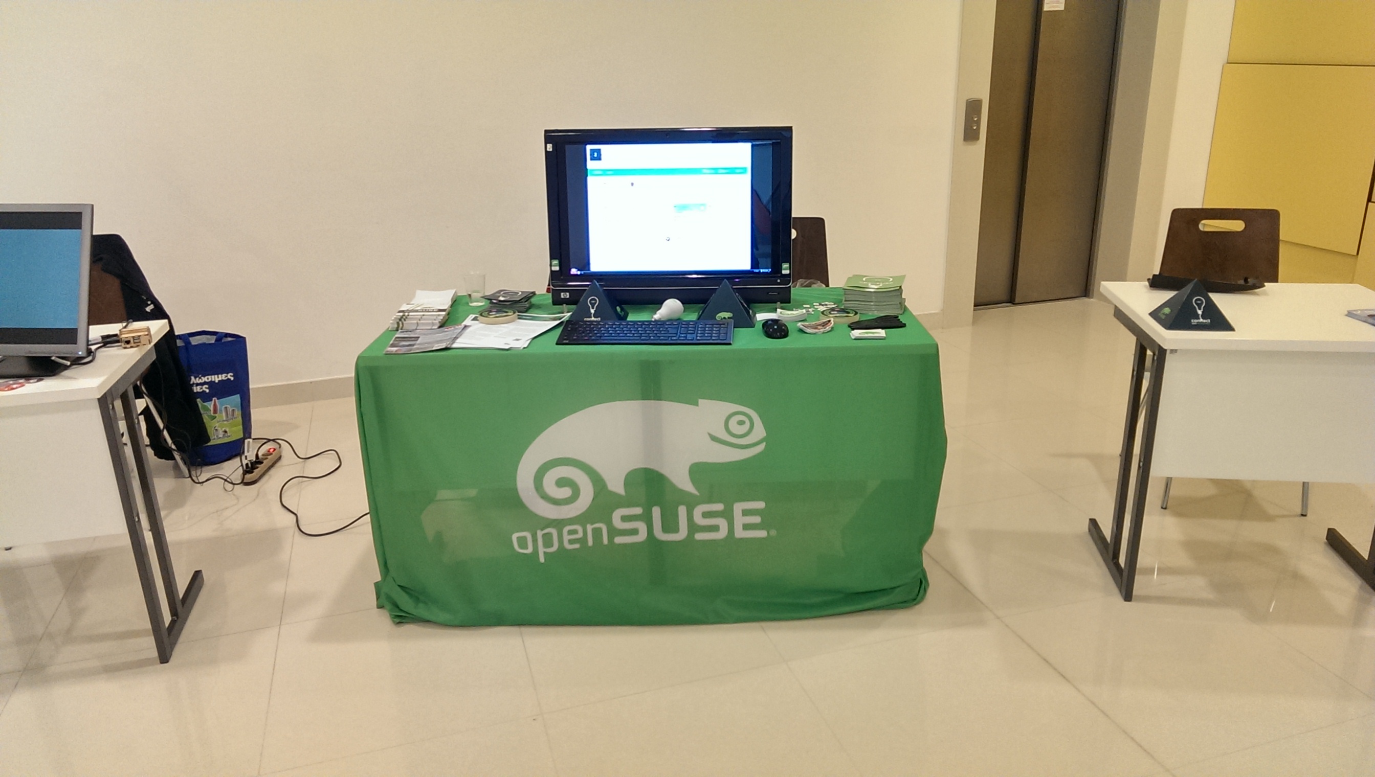 openSUSE Booth